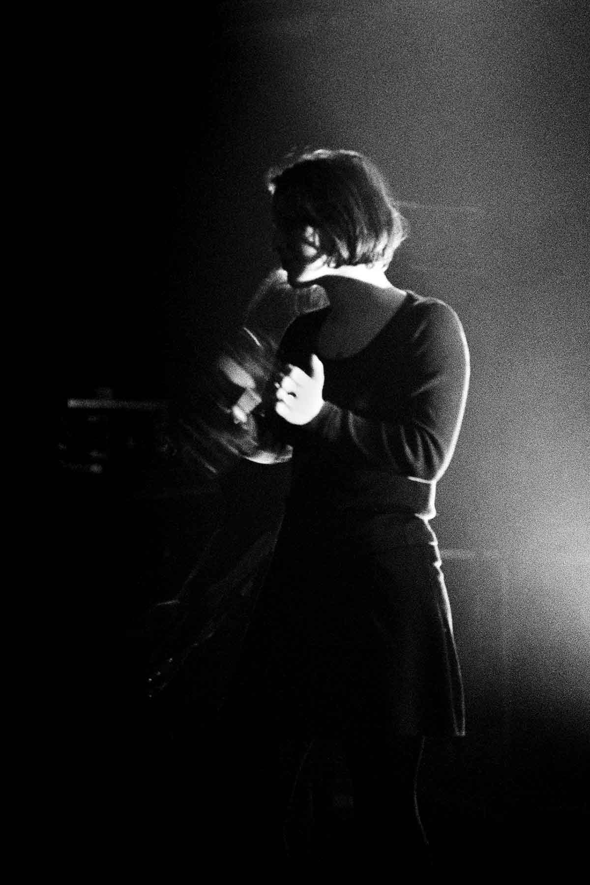 Live photos of experimental New Wave, Noise, Post-Punk, Industrial en Avantgarde bands inge-bekkers-photography-slowdive-tegentonen-paradiso-1992-live-alternative-bands-fotografie-6355