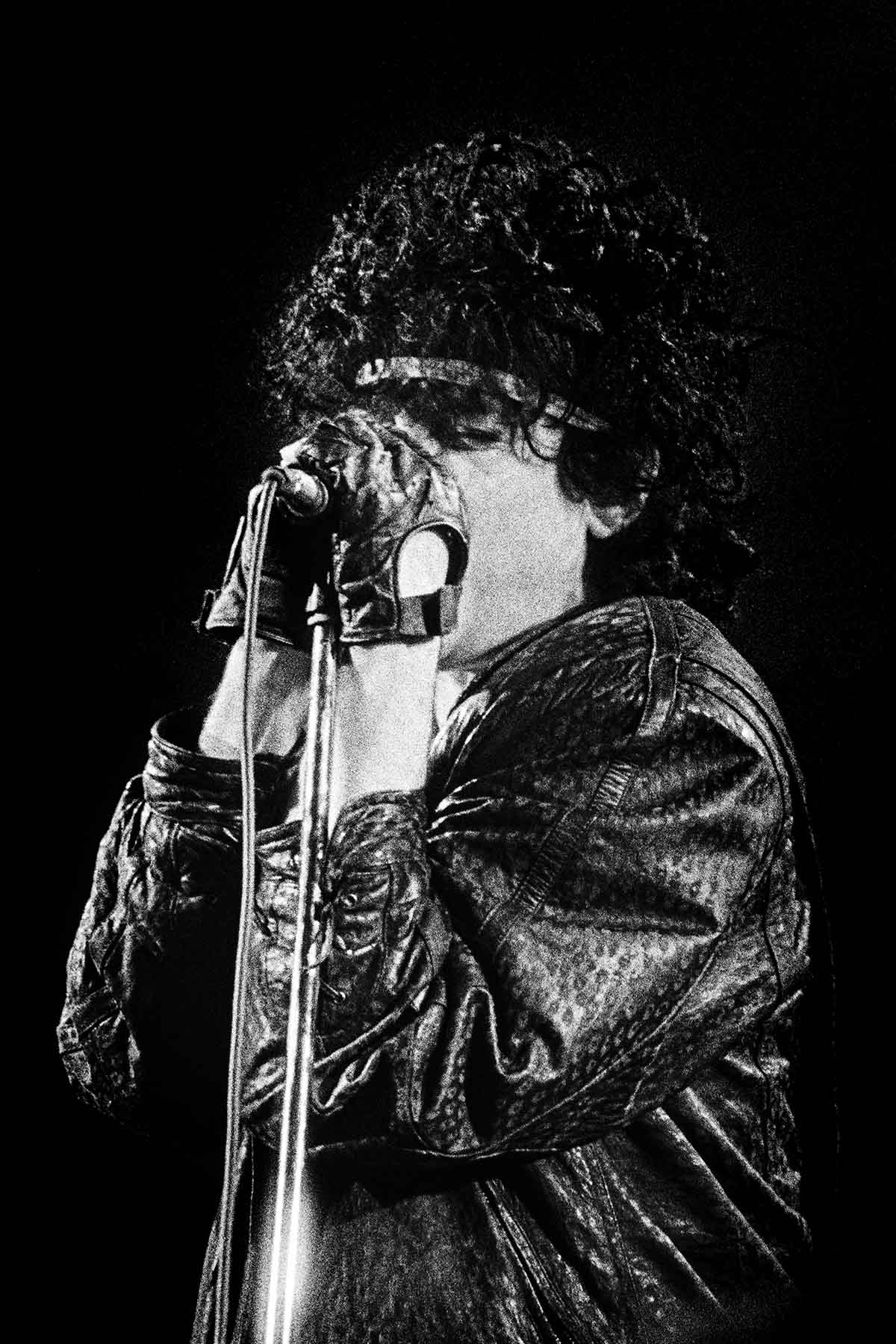 Live photos of experimental New Wave, Noise, Post-Punk, Industrial en Avantgarde bands inge-bekkers-photography-suicide-paradiso-live-alternative-bands-1354-fotografie