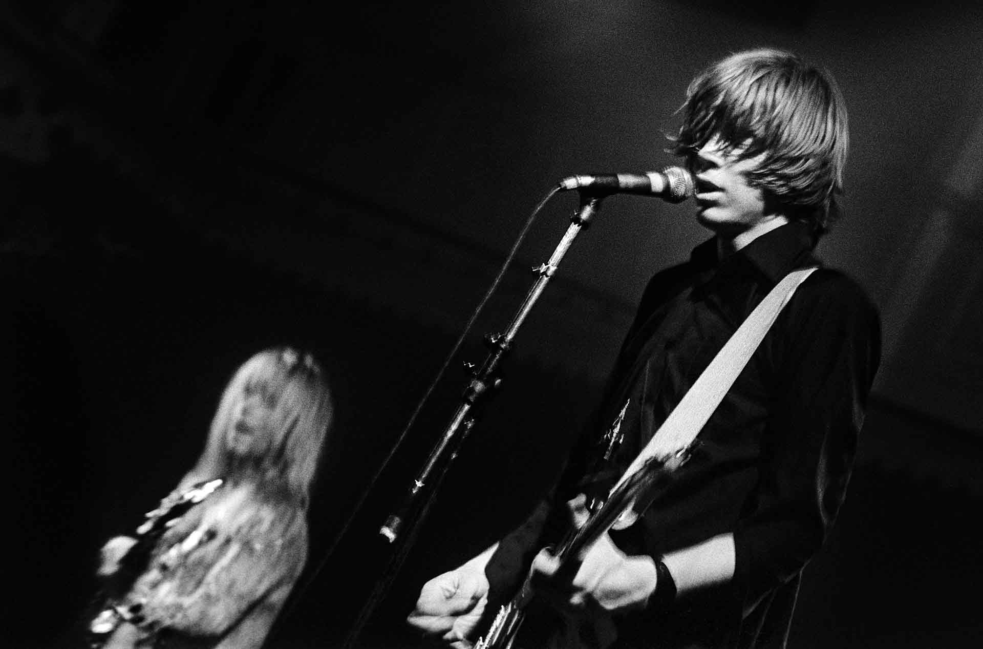 Live photos of experimental New Wave, Noise, Post-Punk, Industrial en Avantgarde bands inge-bekkers-photography-sonic-youth-paradiso-live-alternative-bands-1734-fotografie