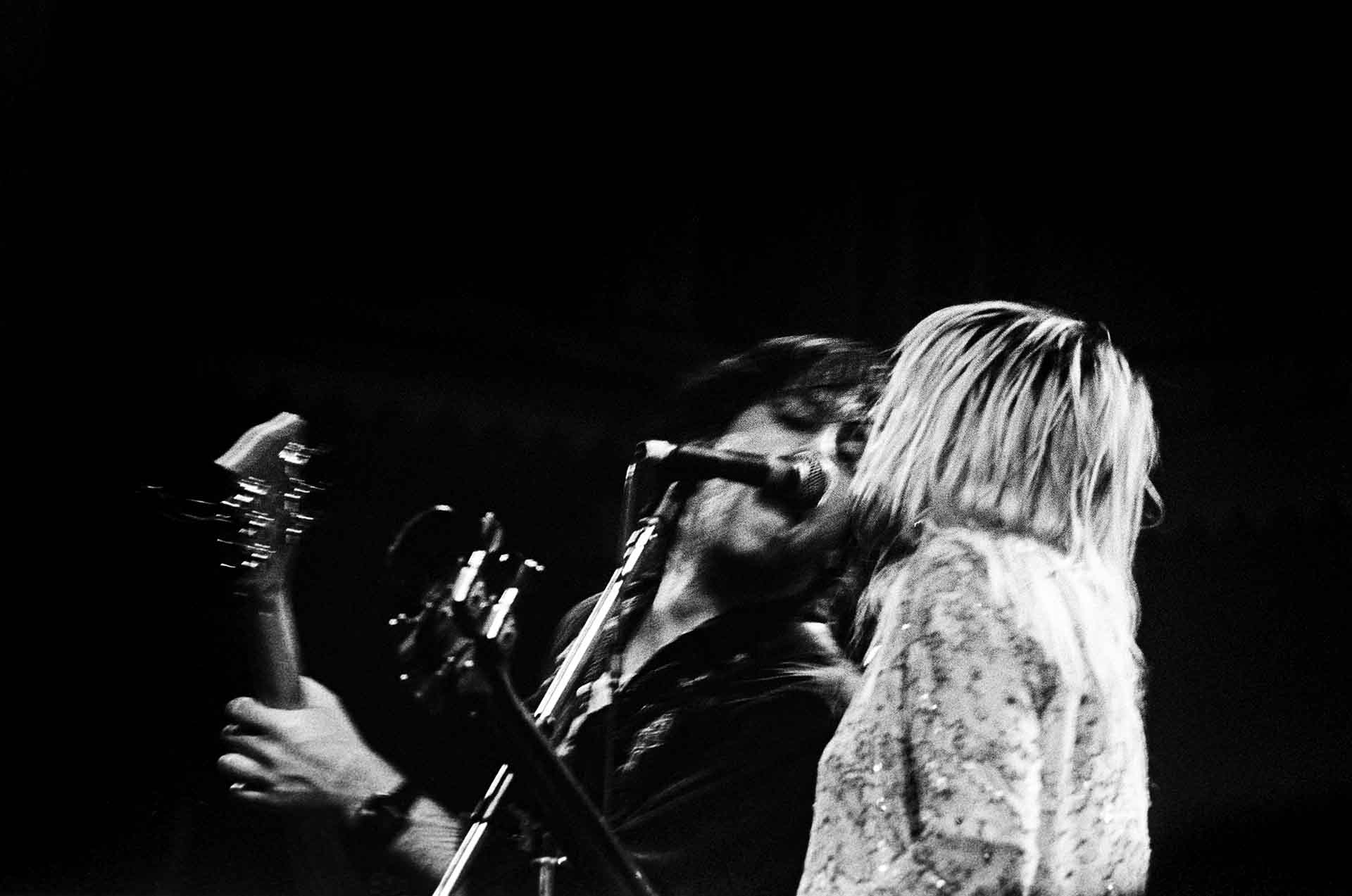 Live photos of experimental New Wave, Noise, Post-Punk, Industrial en Avantgarde bands inge-bekkers-photography-sonic-youth-paradiso-live-alternative-bands-1744-fotografie