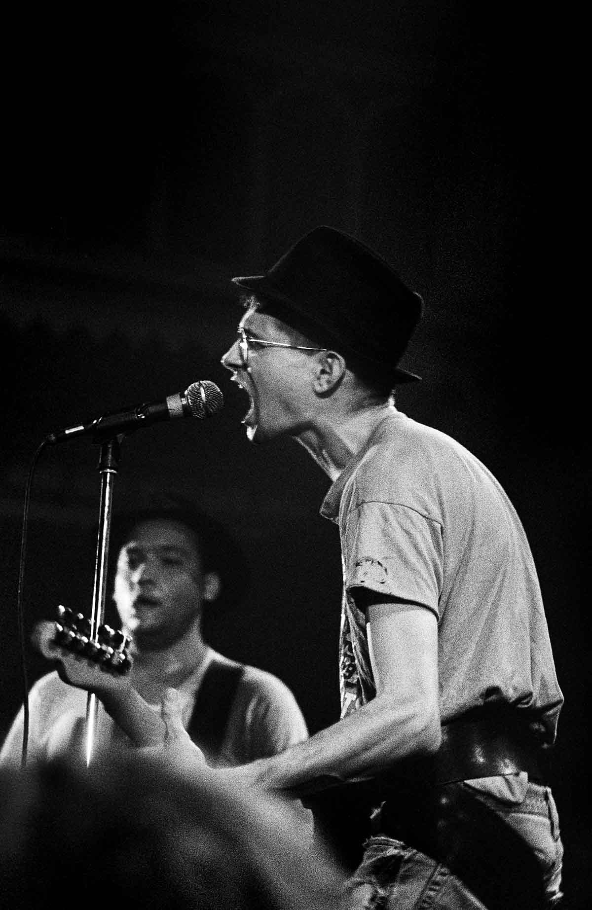 Live photos of experimental New Wave, Noise, Post-Punk, Industrial en Avantgarde bands inge-bekkers-photography-big-black-paradiso-live-alternative-bands-1830-fotografie