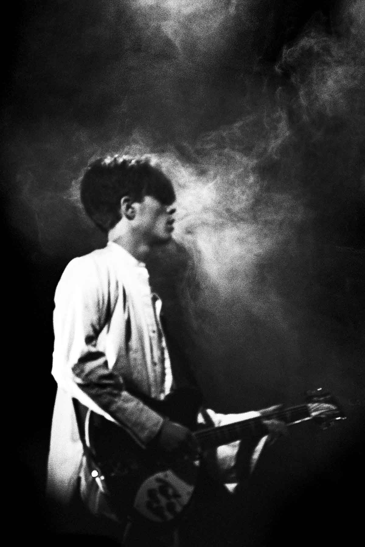 Live photos of experimental New Wave, Noise, Post-Punk, Industrial en Avantgarde bands inge-bekkers-photography-slowdive-tegentonen-paradiso-1992-live-alternative-bands-fotografie-4401